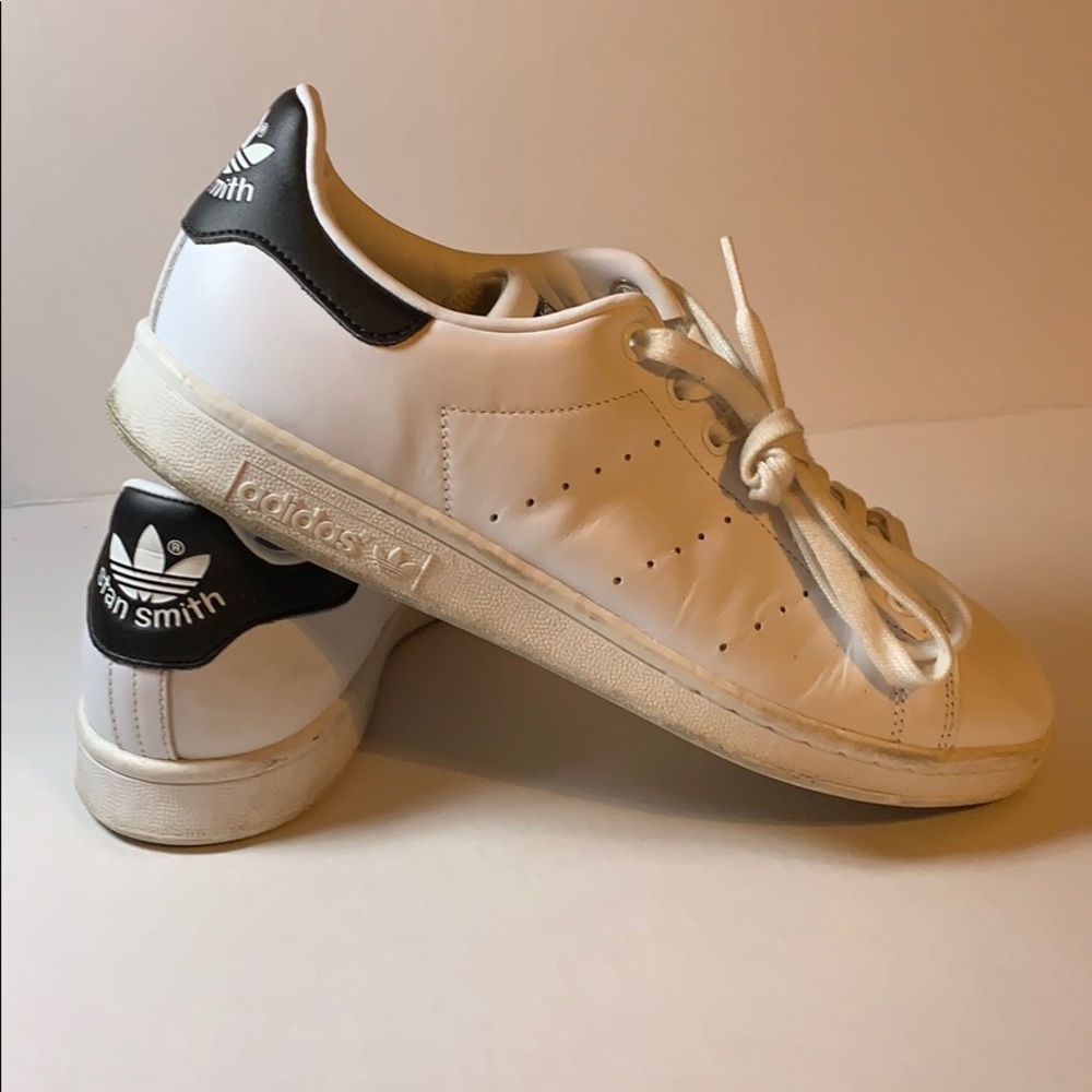 Stan Smith X Adidas. Core white new navy.